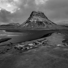 Iceland jails bankers